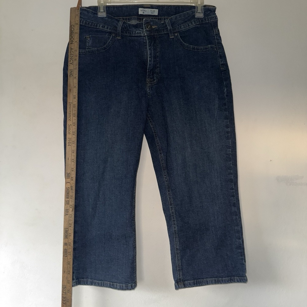 Lee Riders Women's Jean Capri Dark Blue No Gap Waist - Picture 3 of 6